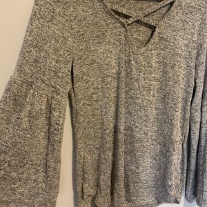 Super cute grey bell sleeve top!